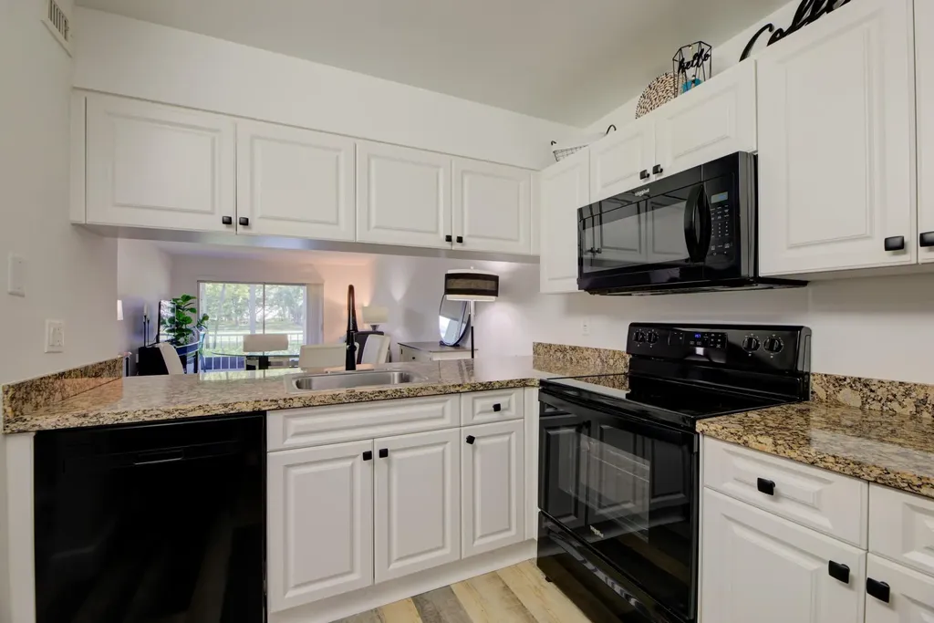 4502 Martinique Way Coconut Creek FL 33066