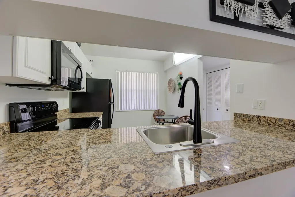 4502 Martinique Way Coconut Creek FL 33066
