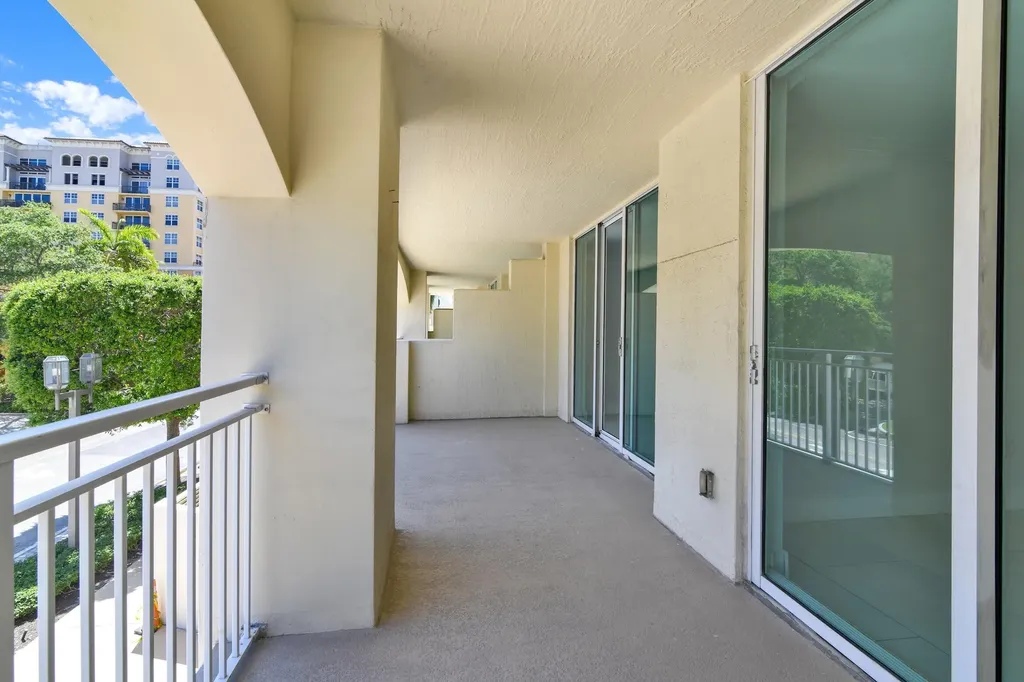 99 SE Mizner Boulevard Boca Raton FL 33432