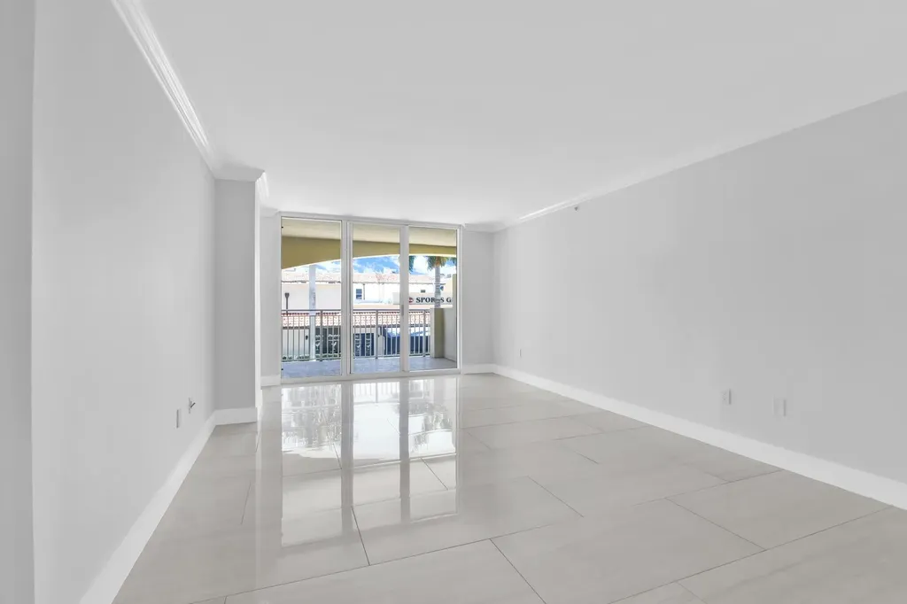 99 SE Mizner Boulevard Boca Raton FL 33432