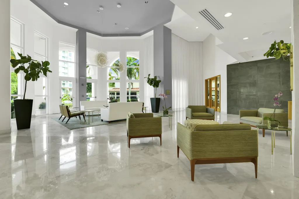 99 SE Mizner Boulevard Boca Raton FL 33432