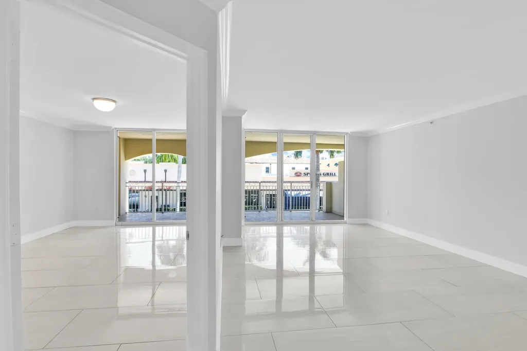 99 SE Mizner Boulevard Boca Raton FL 33432