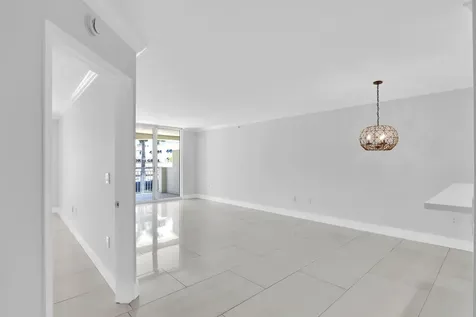 99 SE Mizner Boulevard Boca Raton FL 33432