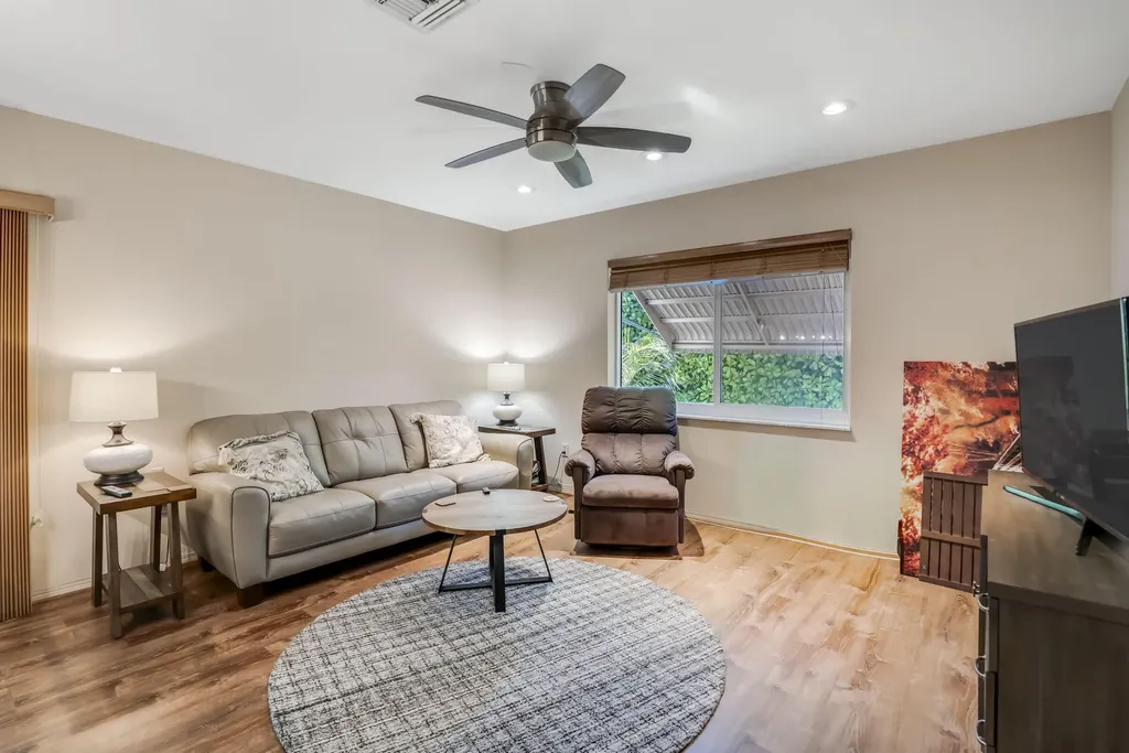 6270 Sherman Street Hollywood FL 33024