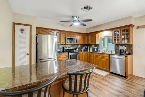 6270 Sherman Street Hollywood FL 33024