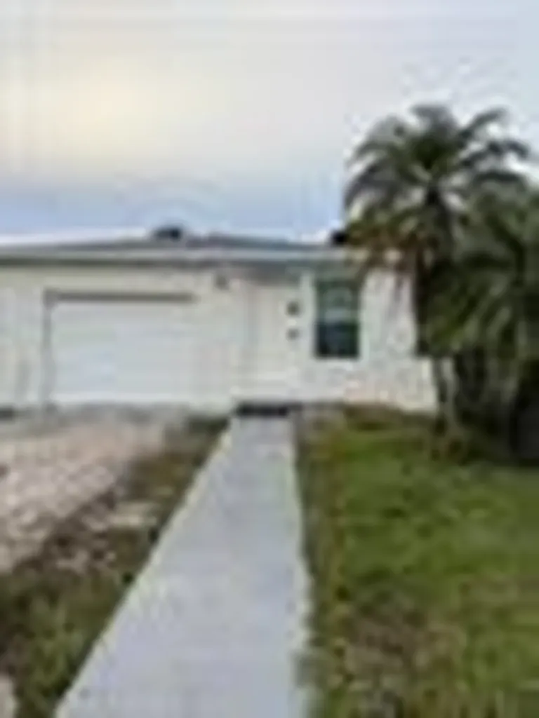3693 Lakewood Road Palm Springs FL 33461