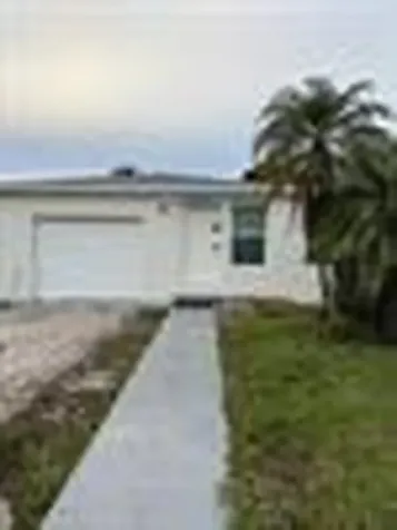 3693 Lakewood Road Palm Springs FL 33461