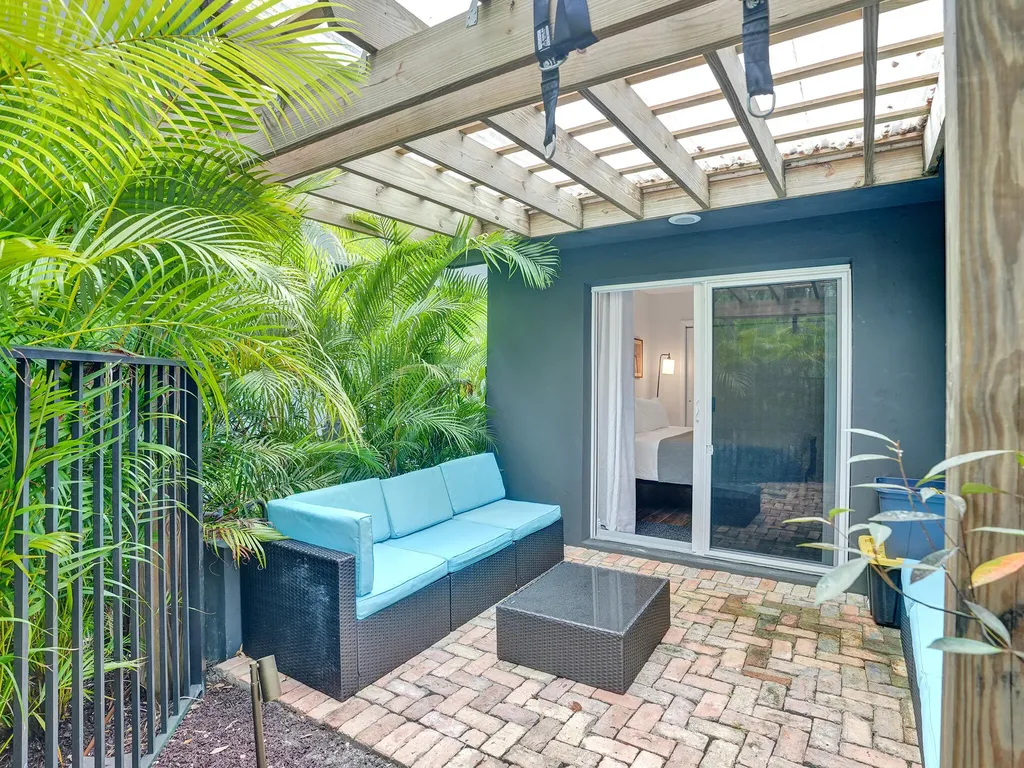 1625 SE 2nd Court Fort Lauderdale FL 33301