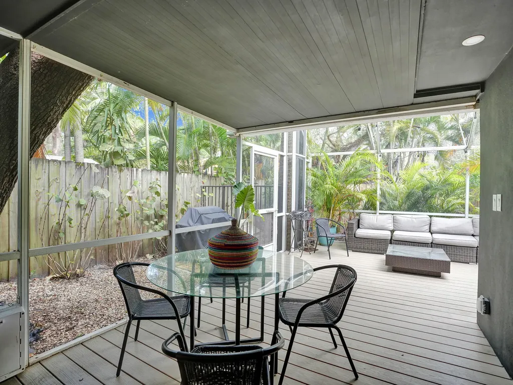 1625 SE 2nd Court Fort Lauderdale FL 33301