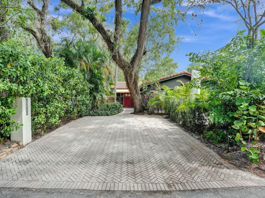 1625 SE 2nd Court Fort Lauderdale FL 33301