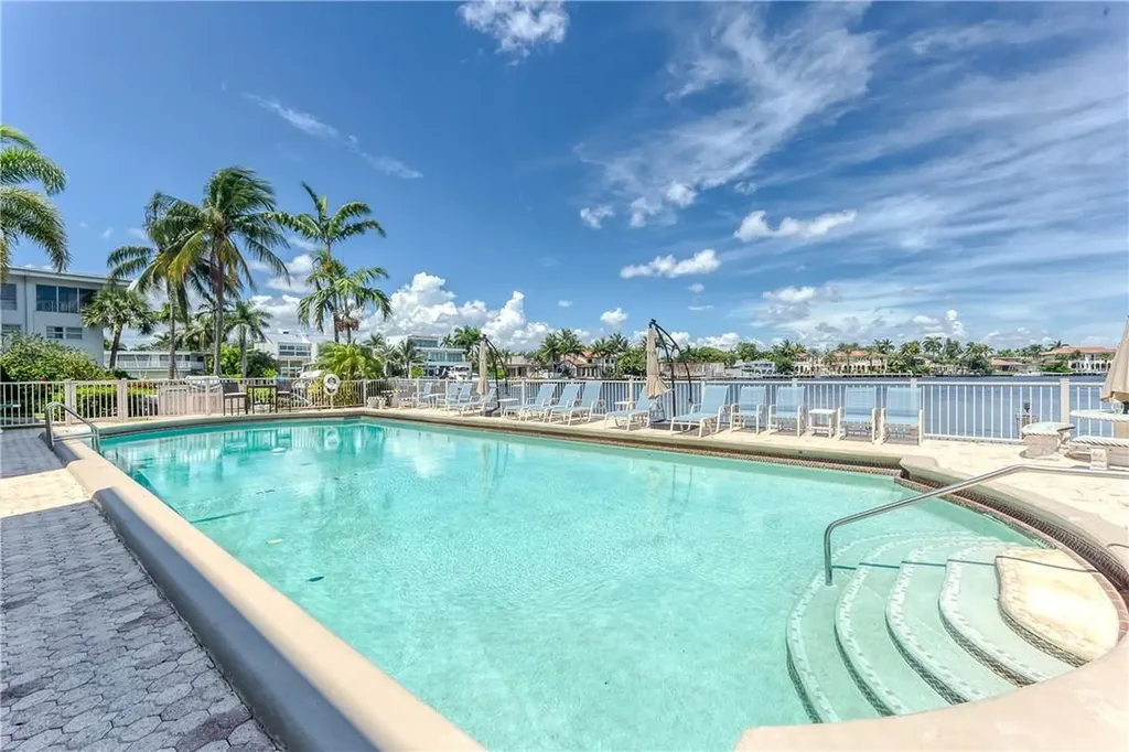 2717 Yacht Club Boulevard Fort Lauderdale FL 33304