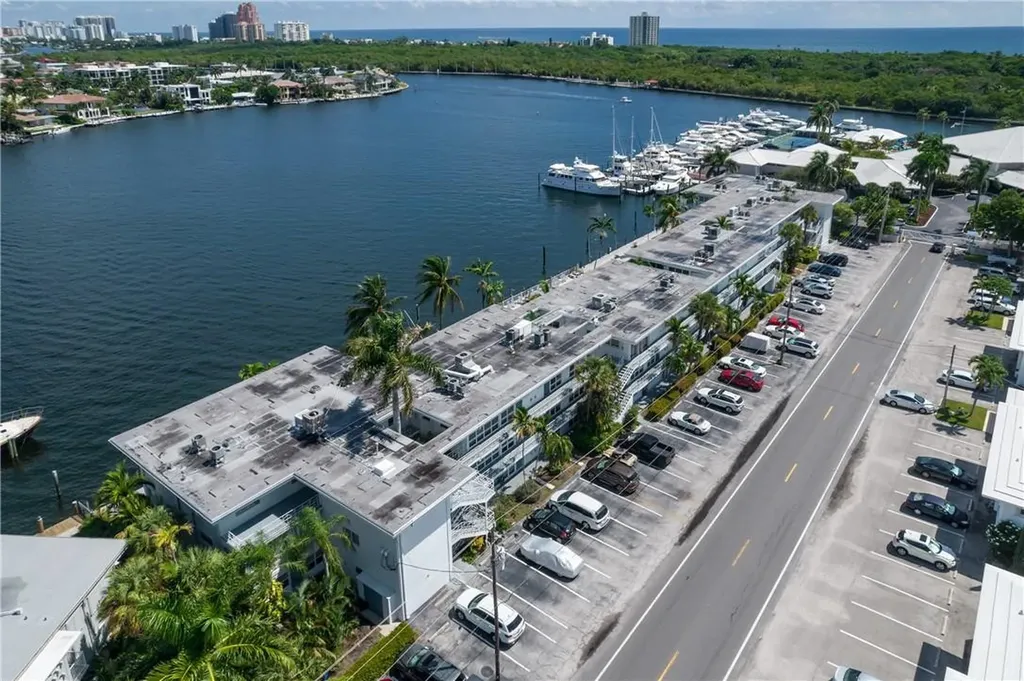 2717 Yacht Club Boulevard Fort Lauderdale FL 33304