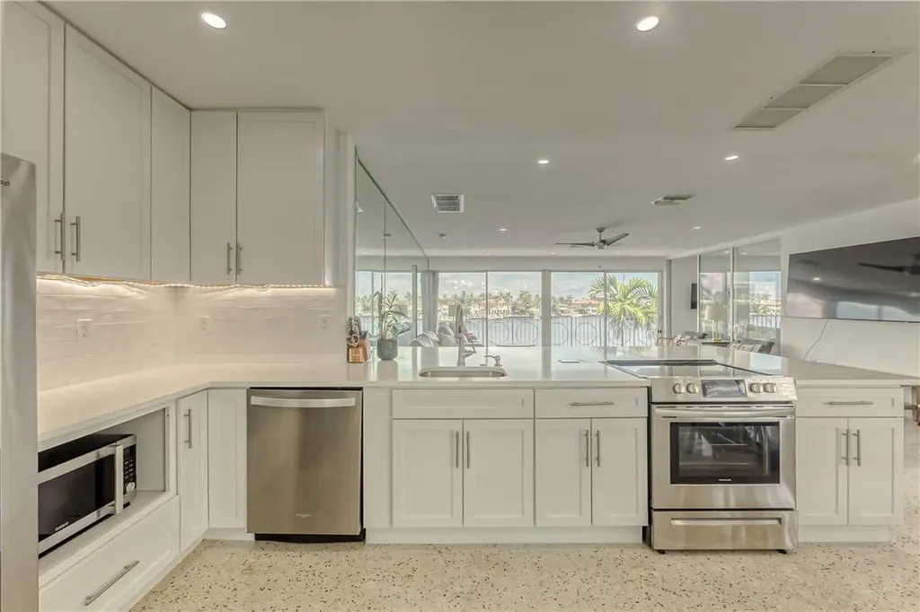 2717 Yacht Club Boulevard Fort Lauderdale FL 33304