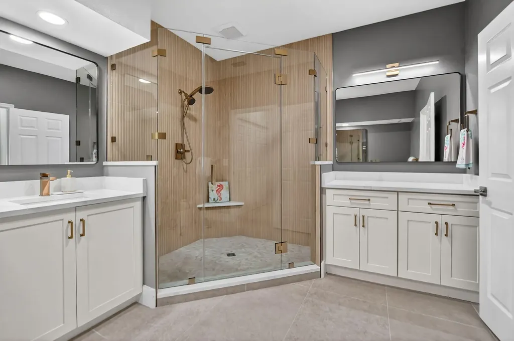 5801 Coach House Circle Boca Raton FL 33486
