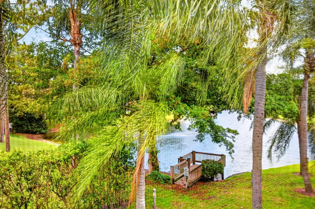 5801 Coach House Circle Boca Raton FL 33486