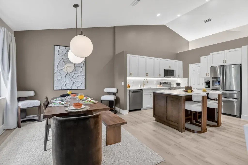 5801 Coach House Circle Boca Raton FL 33486