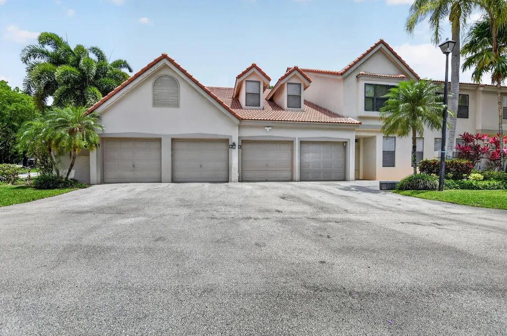 5801 Coach House Circle Boca Raton FL 33486
