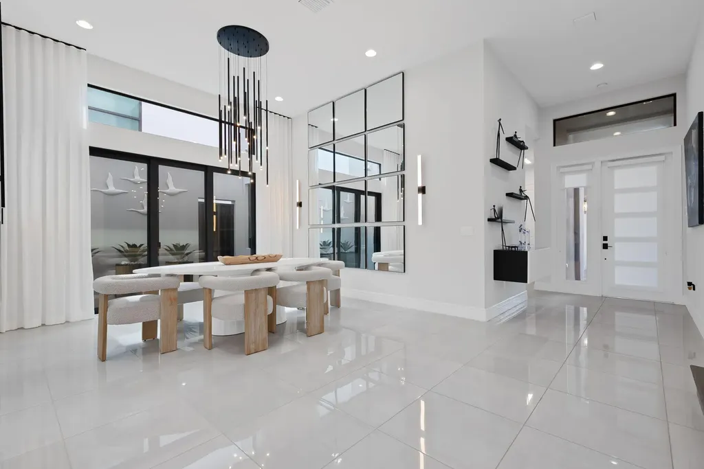9029 Dulcetto Court Boca Raton FL 33496
