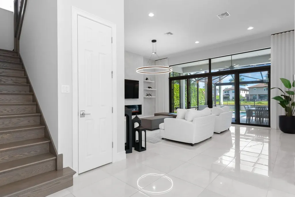 9029 Dulcetto Court Boca Raton FL 33496
