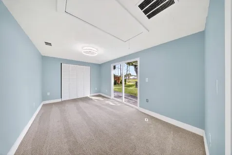 662 SE Essex Drive Port St Lucie FL 34984