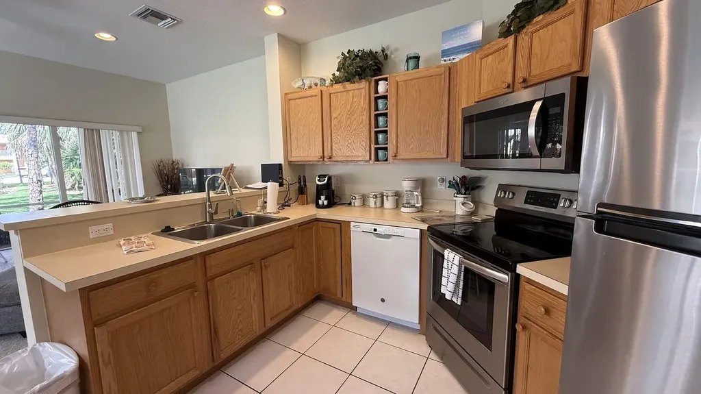 8233 Mulligan Circle Port St Lucie FL 34986