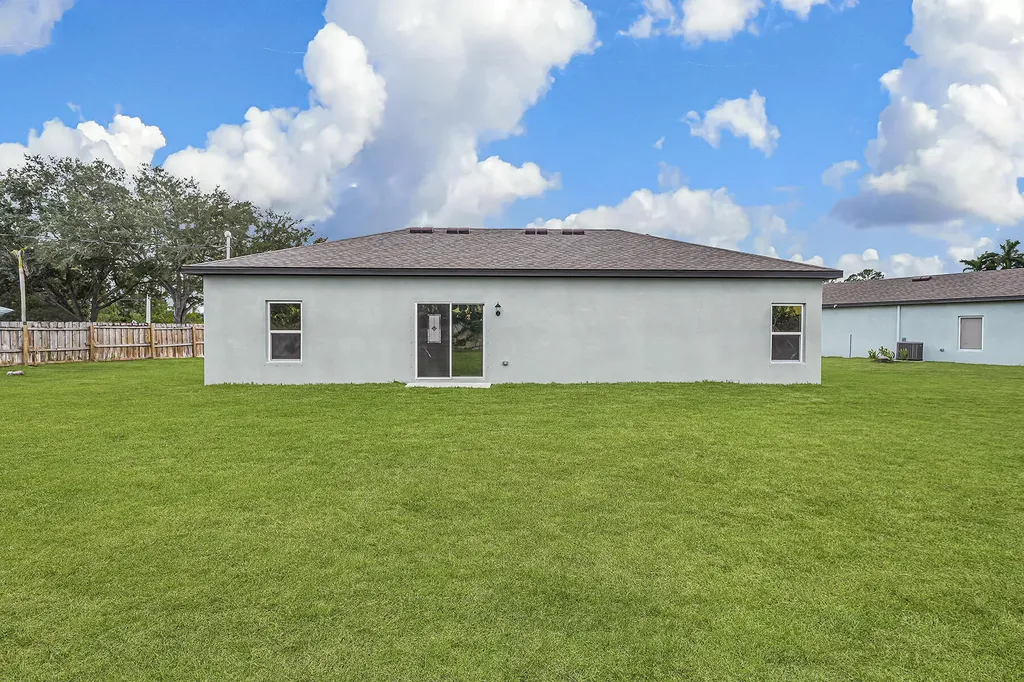 9375 103rd Avenue Vero Beach FL 32967