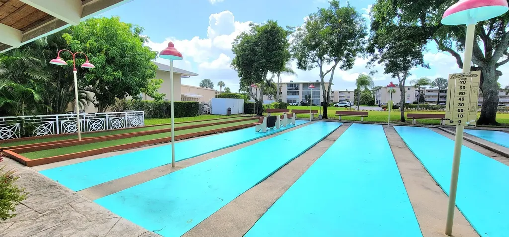 2534 Garden Drive S Lake Worth FL 33461