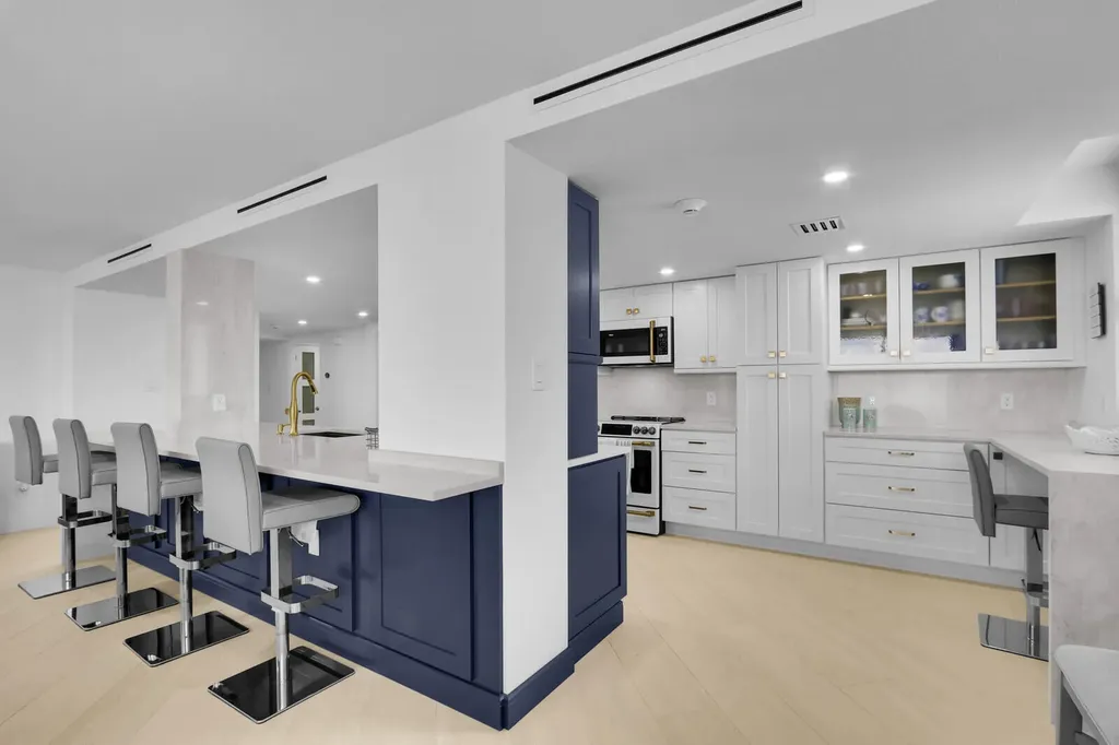 5380 N Ocean Drive Singer Island FL 33404