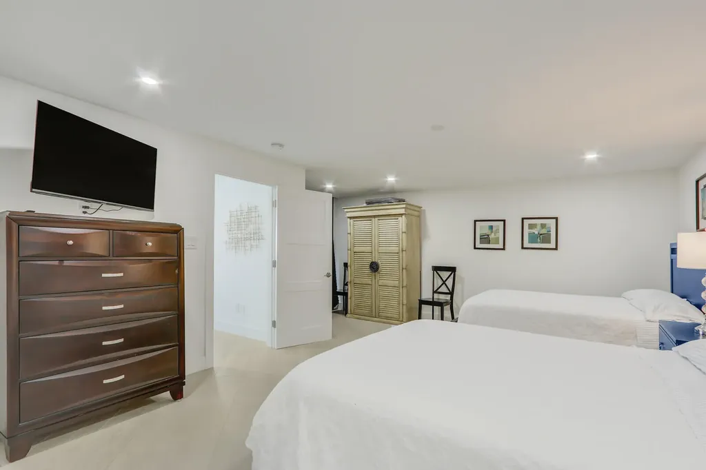 5380 N Ocean Drive Singer Island FL 33404