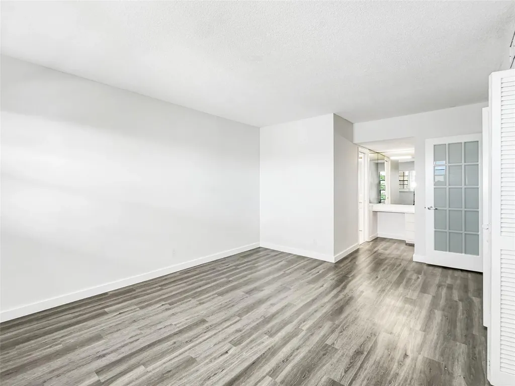 2950 N Palm Aire Drive Pompano Beach FL 33069