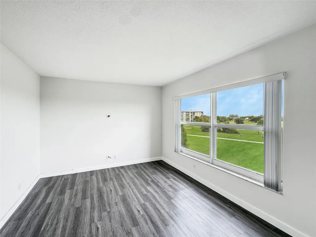 2950 N Palm Aire Drive Pompano Beach FL 33069
