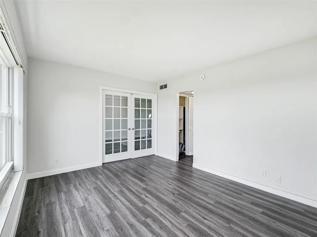 2950 N Palm Aire Drive Pompano Beach FL 33069