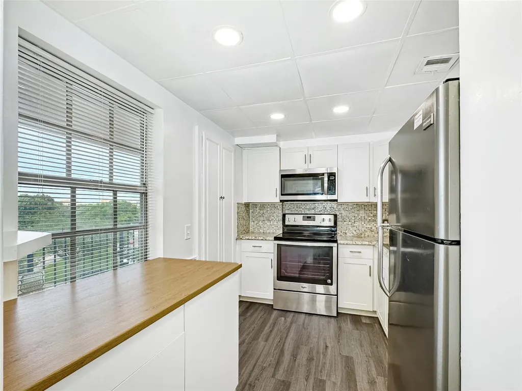 2950 N Palm Aire Drive Pompano Beach FL 33069