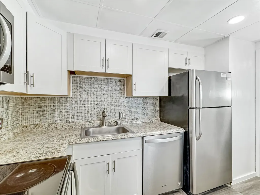 2950 N Palm Aire Drive Pompano Beach FL 33069