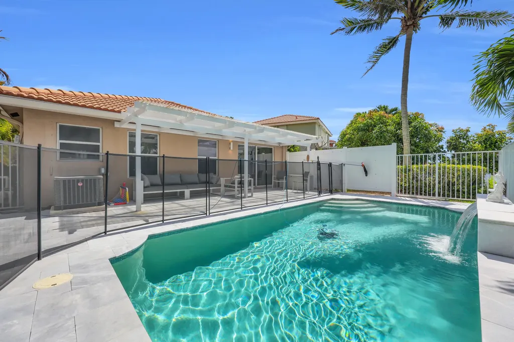 3400 Turtle Cove Royal Palm Beach FL 33411
