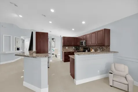 3400 Turtle Cove Royal Palm Beach FL 33411