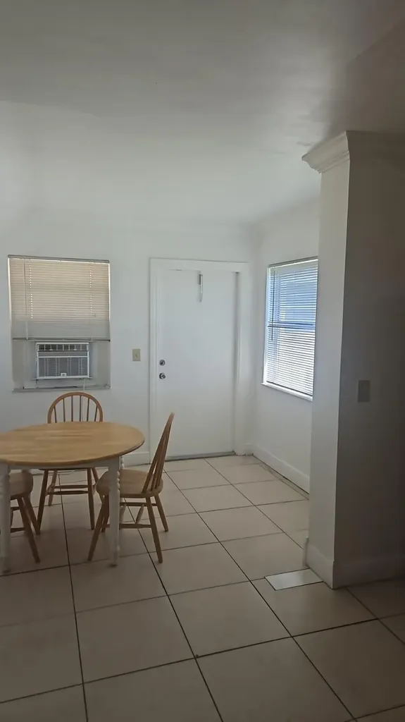 2438 Thomas Street Hollywood FL 33020