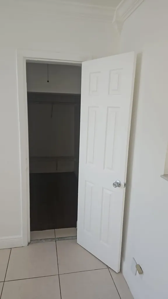 2438 Thomas Street Hollywood FL 33020