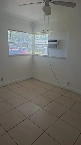 2438 Thomas Street Hollywood FL 33020
