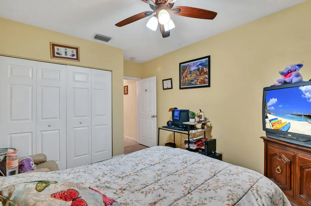 8072 Key West Lane Boynton Beach FL 33472