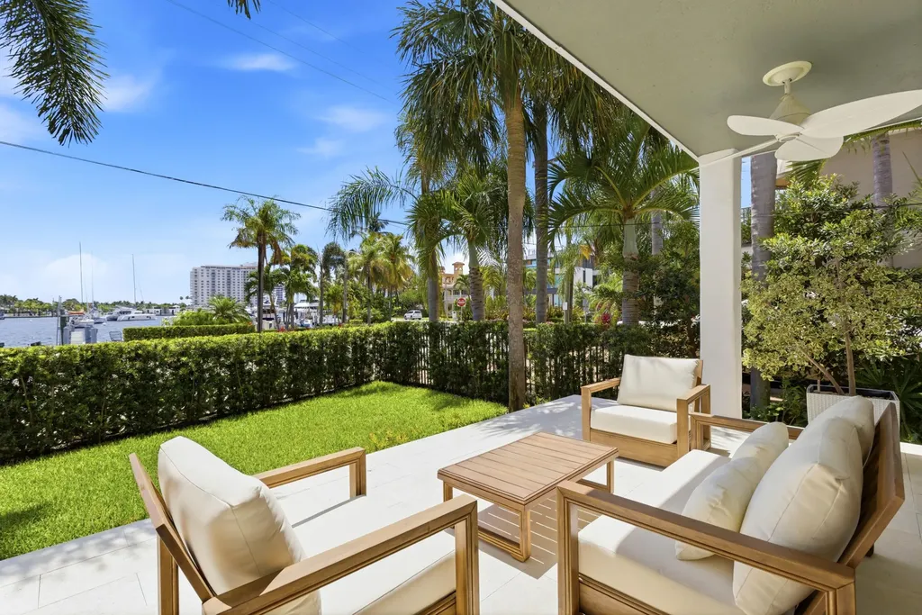 325 Poinciana Drive Fort Lauderdale FL 33301