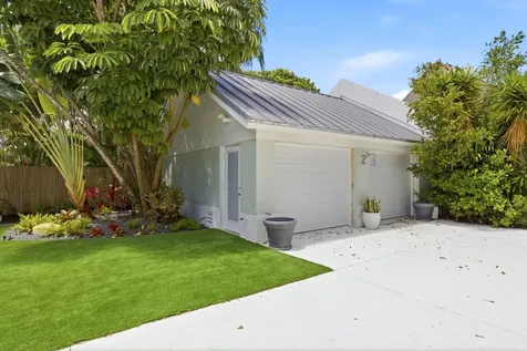325 Poinciana Drive Fort Lauderdale FL 33301