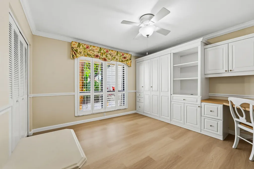 65 Balfour Road E Palm Beach Gardens FL 33418