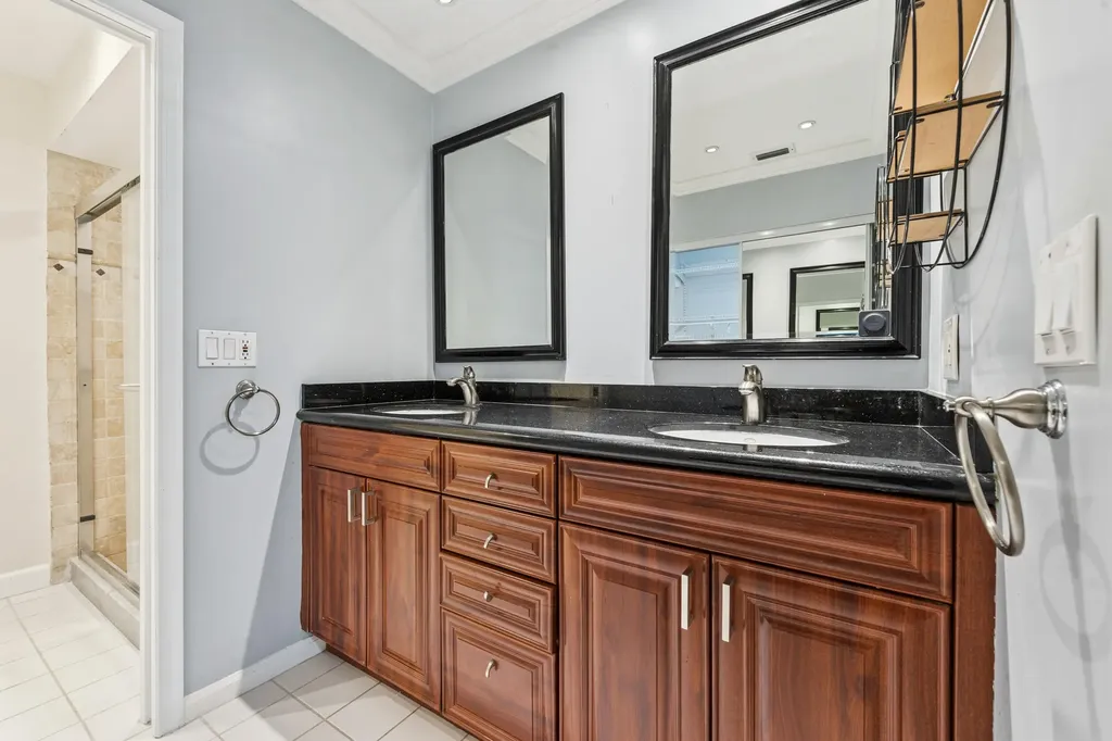 65 Balfour Road E Palm Beach Gardens FL 33418