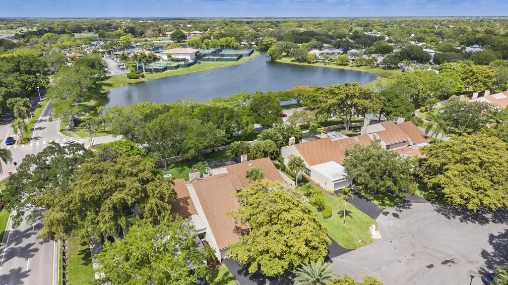 65 Balfour Road E Palm Beach Gardens FL 33418