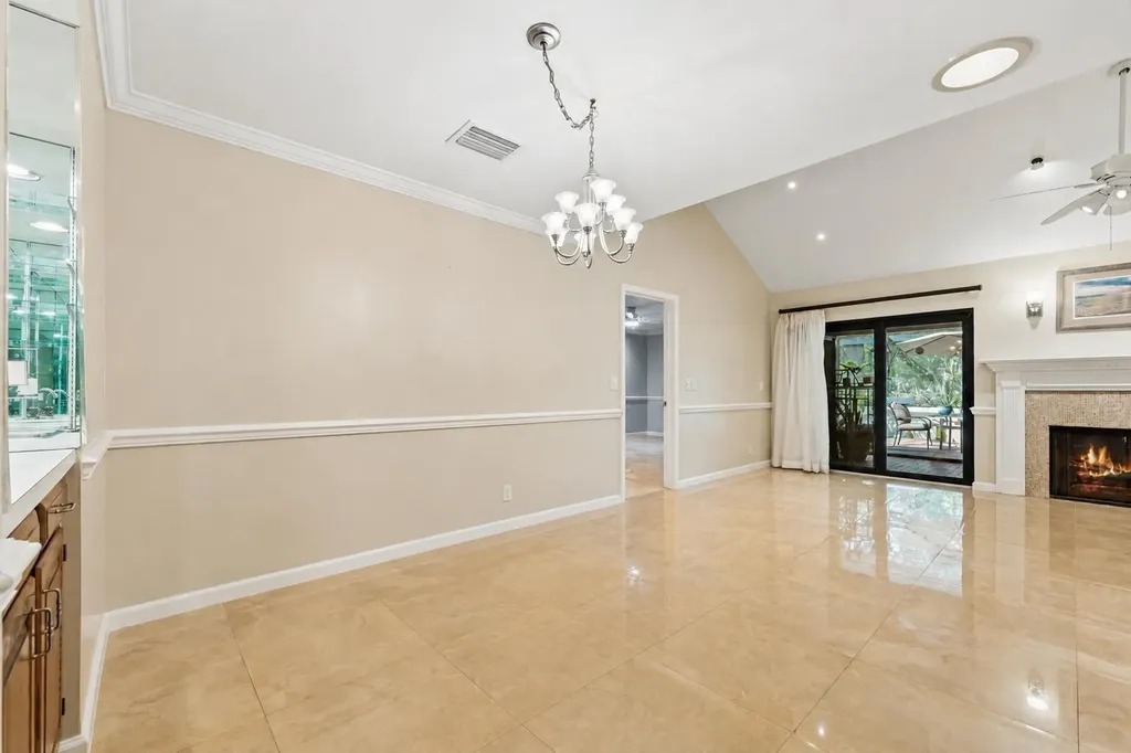 65 Balfour Road E Palm Beach Gardens FL 33418