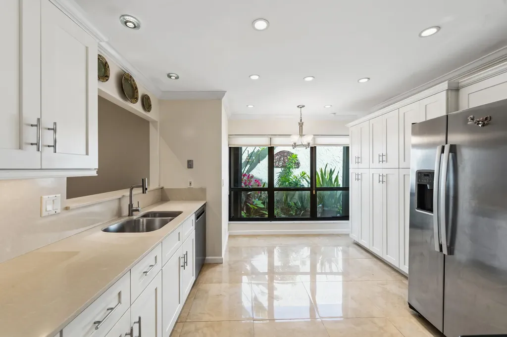 65 Balfour Road E Palm Beach Gardens FL 33418