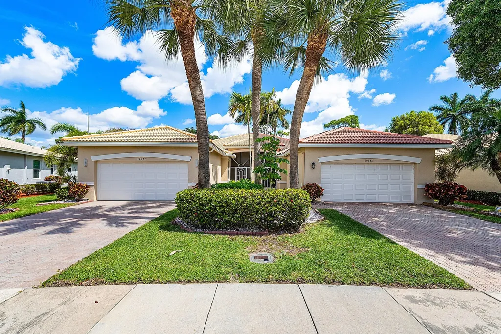 10644 Royal Caribbean Circle Boynton Beach FL 33437