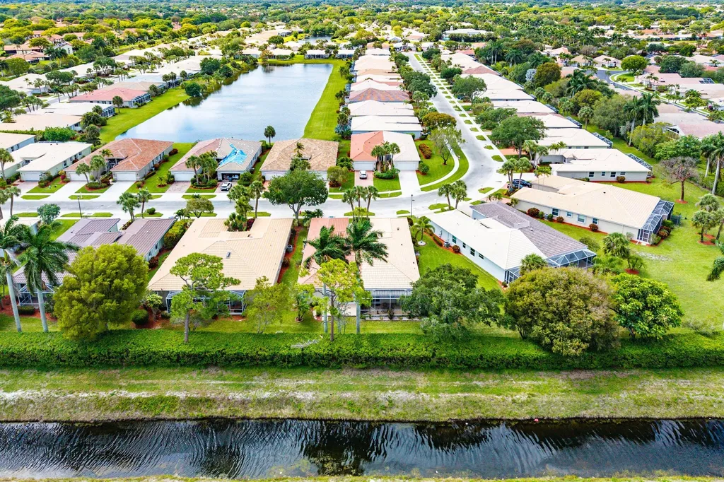 10644 Royal Caribbean Circle Boynton Beach FL 33437