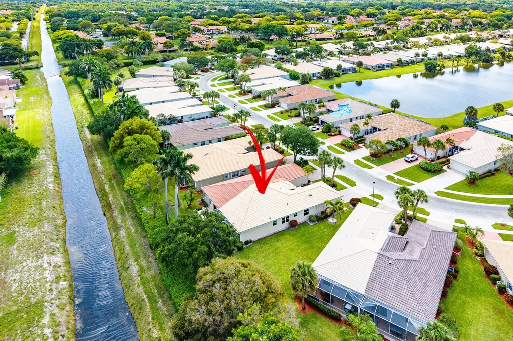 10644 Royal Caribbean Circle Boynton Beach FL 33437